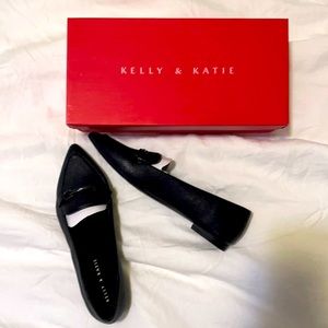 Never worn Kelly & Katie black loafer flats size 8.5.